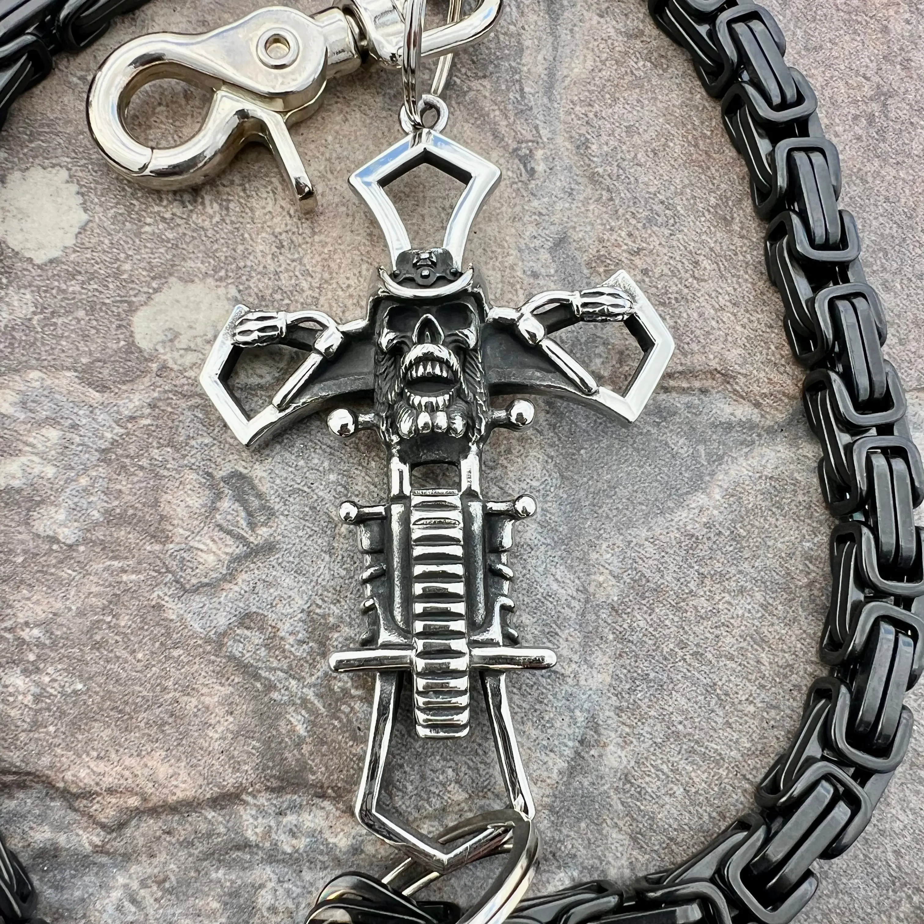 Cowboy Cross Wallet Chain - Black Daytona Heritage - WC229H
