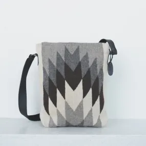 Yalitza Shoulder Bag